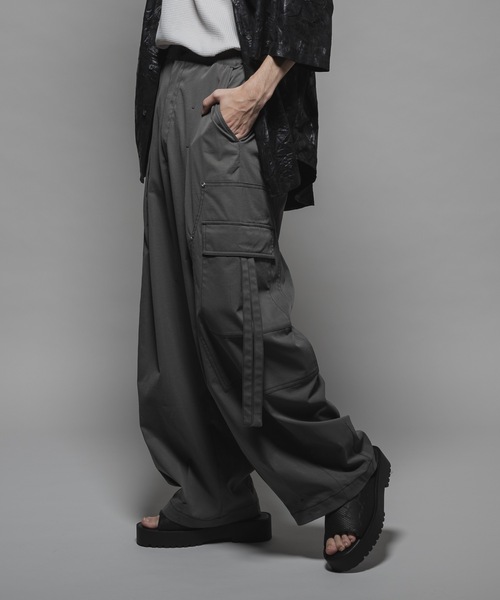 CASPER JOHN(キャスパージョン)の「Double knee parachute slacks/ダブルニーパラシュートスラックス(スラックス・メンズ・ブラック/グレー・X-SMALL/SMALL/MEDIUM/LARGE)」の14枚目の写真