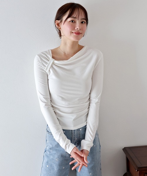 BLUEEAST(ブルーイースト)の「アシメドレープカットソー(Tシャツ/カットソー・レディース・ホワイト/ブラック/アイボリー・MEDIUM)」の19枚目の写真