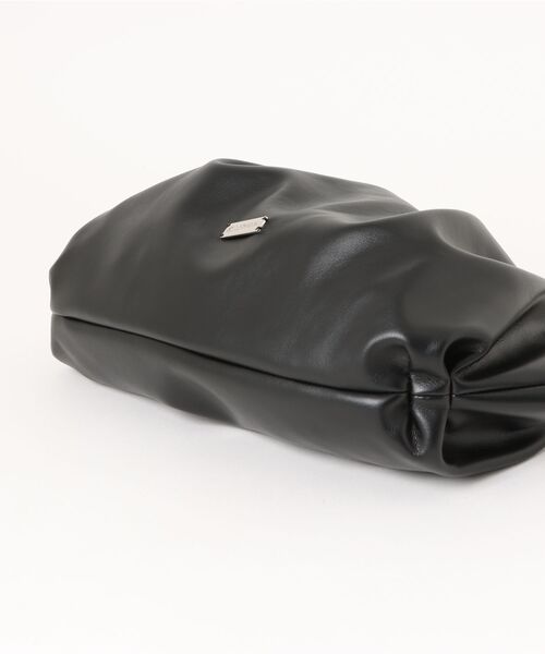 mellowneon（メロウネオン）の「2wayギャザーがま口バッグ（ショルダーバッグ・レディース・ブラウン/アイボリー/ブラック・FREE）」の4枚目の写真