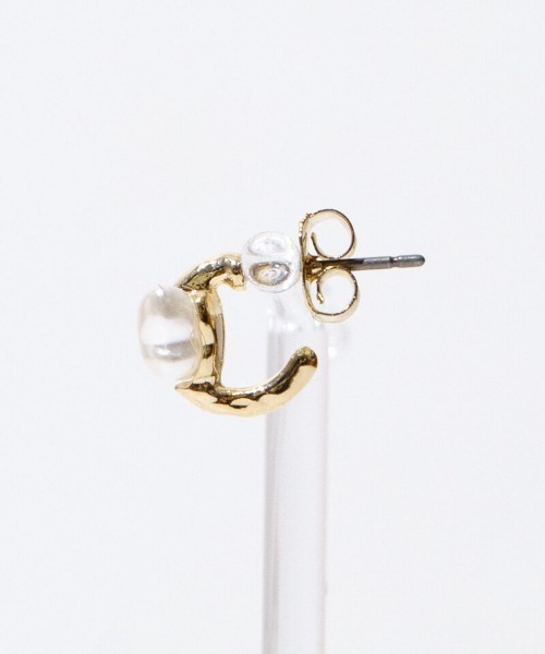 flower（フラワー）の「パールバタフライピアス（ピアス（片耳用）・レディース・シルバー/ゴールド・FREE）」の3枚目の写真
