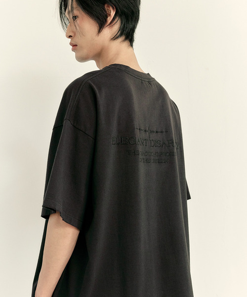 LIBERE(リベーレ)の「LIBERE リベーレ / ELEGANT DISARRY T-SHIRT 立体刺繍ビッグシルエットTシャツ / 251212-251213(Tシャツ/カットソー・メンズ・ブラック/ホワイト・LARGE/MEDIUM/SMALL)」の1枚目の写真