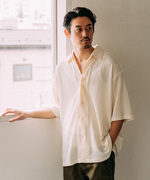 EDIFICE（エディフィス）の「ウェーブメッシュ ワイドシルエット 5分袖 オープンカラーシャツ（シャツ/ブラウス・メンズ・ホワイト/サックスブルー/ブラック/チャコールグレー・LARGE/MEDIUM/SMALL）」の19枚目の写真