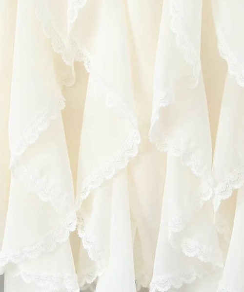 LA POMME petit(ラポミ・プチ)の「Asymmetry Flared Lace Skirt(スカート・レディース・ホワイト/ブラック・MEDIUM/SMALL)」の5枚目の写真