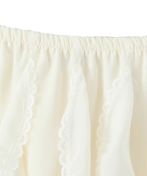 LA POMME petit(ラポミ・プチ)の「Asymmetry Flared Lace Skirt(スカート・レディース・ホワイト/ブラック・MEDIUM/SMALL)」の4枚目の写真