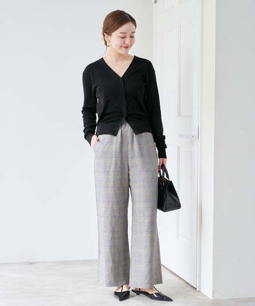 IENA(イエナ)の「80/2 Mer-Cotton セーターマシーン Vネックカーディガン(カーディガン/ボレロ・レディース・グリーン/ベージュ/ネイビー・FREE)」の11枚目の写真
