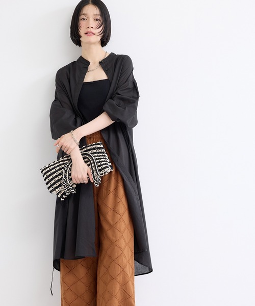 le cercle ADAM ET ROPE'(ルセルクルアダムエロペ)の「KHADIワンピース(シャツワンピース・レディース・ブラック/レッド/ホワイト・FREE)」の3枚目の写真
