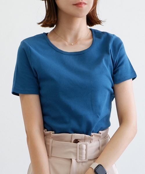 CLOTHY（クロシィ）の「【なめらかな綿100％フライス素材】BASICクルーネック半袖Tシャツ（Tシャツ/カットソー・レディース・モカ/ブラック/ホワイト/ネイビー/グレー/オフホワイト/カーキ/イエロー/ピンク/チャコールグレー/ローズ/ターコイズブルー/ラベンダー/グレイッシュベージュ/アイボリー・MEDIUM/LARGE/X-LARGE/SMALL/XX-LARGE）」の11枚目の写真