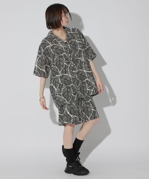 Anui(アニュイ)の「【UNISEX】リーフガラセットアップシャツ(シャツ/ブラウス・レディース・ブラック/ベージュ・FREE)」の9枚目の写真