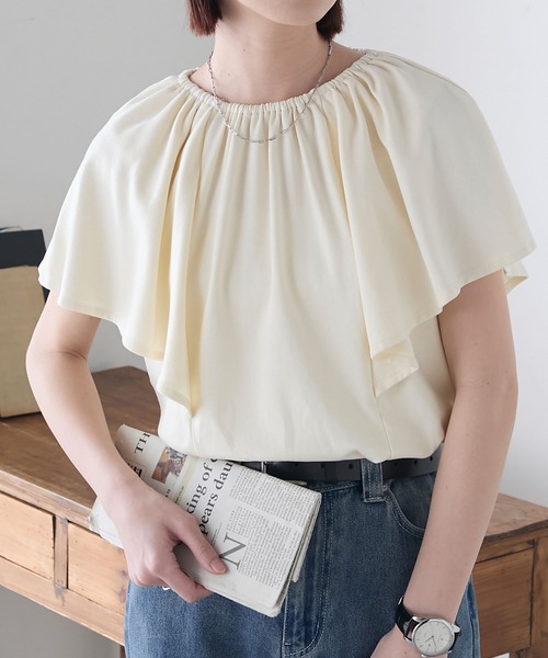 BONLECILL（ボンルシール）の「ギャザーフレアスリーブシルケットTブラウス（Tシャツ/カットソー・レディース・ネイビー/ブラック/アイボリー・FREE）」の5枚目の写真