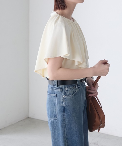 BONLECILL（ボンルシール）の「ギャザーフレアスリーブシルケットTブラウス（Tシャツ/カットソー・レディース・ネイビー/ブラック/アイボリー・FREE）」の7枚目の写真