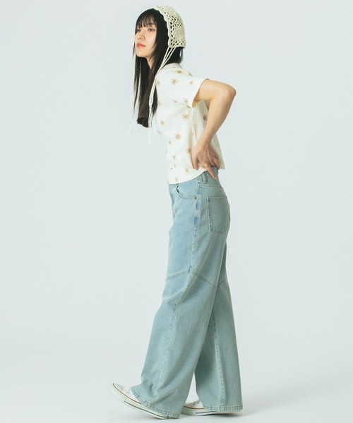 ROSE BUD(ローズバッド)の「FLOWER PRINT S/S TEE(Tシャツ/カットソー・レディース・グレー/ブルー/ホワイト・ONE SIZE)」の11枚目の写真