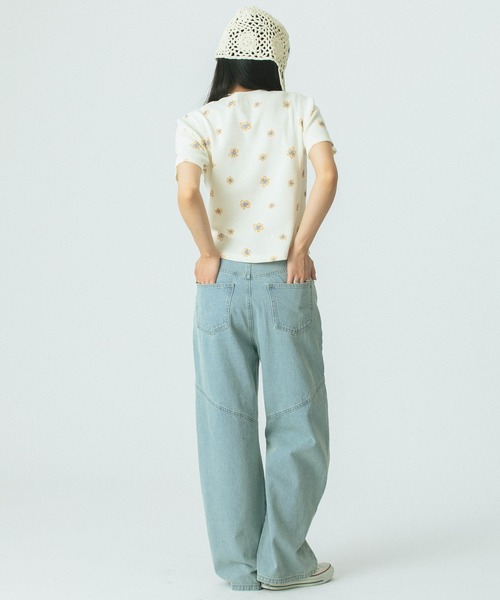 ROSE BUD(ローズバッド)の「FLOWER PRINT S/S TEE(Tシャツ/カットソー・レディース・グレー/ブルー/ホワイト・ONE SIZE)」の12枚目の写真