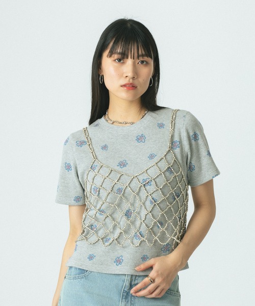 ROSE BUD(ローズバッド)の「FLOWER PRINT S/S TEE(Tシャツ/カットソー・レディース・グレー/ブルー/ホワイト・ONE SIZE)」の13枚目の写真