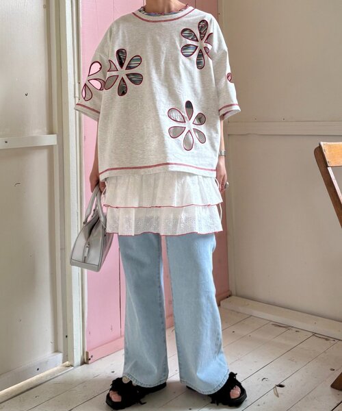 HELLO.SANFRANCISCO（ハローサンフランシスコ）の「【HELLO.SANFRANCISCO】フラワーカットビッグTEE（Tシャツ/カットソー・レディース・ライトグレー/ブルー/オレンジ/チャコールグレー/レッド・ONE SIZE）」の20枚目の写真