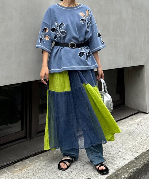 HELLO.SANFRANCISCO（ハローサンフランシスコ）の「【HELLO.SANFRANCISCO】フラワーカットビッグTEE（Tシャツ/カットソー・レディース・ライトグレー/ブルー/オレンジ/チャコールグレー/レッド・ONE SIZE）」の6枚目の写真