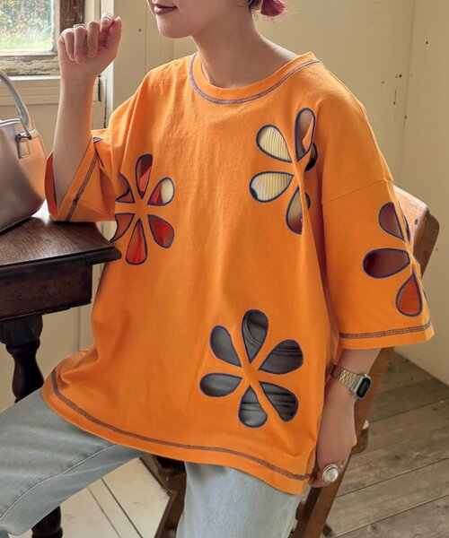 HELLO.SANFRANCISCO（ハローサンフランシスコ）の「【HELLO.SANFRANCISCO】フラワーカットビッグTEE（Tシャツ/カットソー・レディース・ライトグレー/ブルー/オレンジ/チャコールグレー/レッド・ONE SIZE）」の10枚目の写真