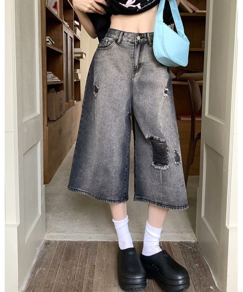 FUNdaysion(ファンデイション)の「ダメージルーズストリートハーフパンツ(デニムパンツ・レディース・ブラック・M/L)」の20枚目の写真