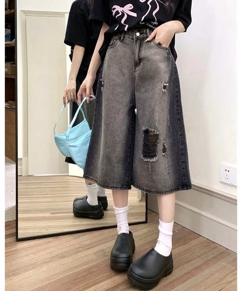 FUNdaysion(ファンデイション)の「ダメージルーズストリートハーフパンツ(デニムパンツ・レディース・ブラック・M/L)」の18枚目の写真