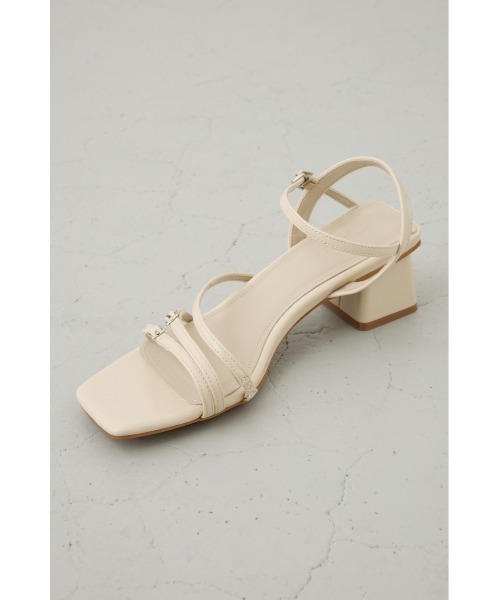 AZUL by moussy（アズールバイマウジー）の「ナローベルトバックルサンダル（サンダル・レディース・レッド/アイボリー/ブラック/ブラウン系その他・SMALL/MEDIUM/LARGE）」の13枚目の写真