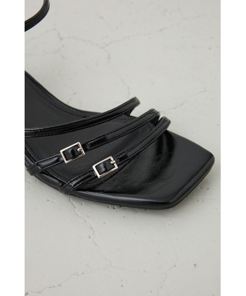 AZUL by moussy（アズールバイマウジー）の「ナローベルトバックルサンダル（サンダル・レディース・レッド/アイボリー/ブラック/ブラウン系その他・SMALL/MEDIUM/LARGE）」の21枚目の写真