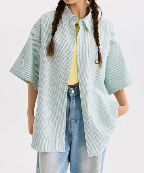 Achic(アシック)の「カラーストライプオーバーサイズシャツ(シャツ/ブラウス・レディース・グレー/ブルー/ピンク/グリーン/イエロー・M)」の9枚目の写真