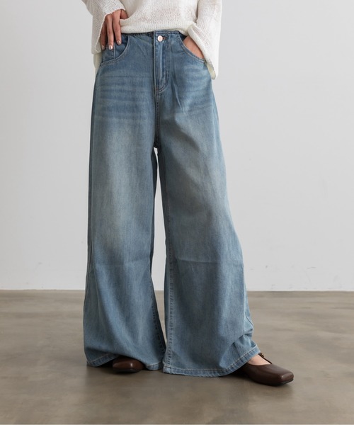 Lunea（ルネア）の「ライトデニムワイドパンツ（デニムパンツ・レディース・ブルー/ホワイト/ライトブルー・L/M/S）」の3枚目の写真