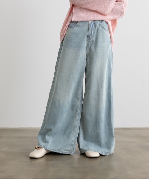 Lunea（ルネア）の「ライトデニムワイドパンツ（デニムパンツ・レディース・ブルー/ホワイト/ライトブルー・L/M/S）」の16枚目の写真