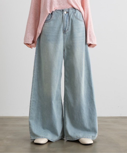 Lunea（ルネア）の「ライトデニムワイドパンツ（デニムパンツ・レディース・ブルー/ホワイト/ライトブルー・L/M/S）」の13枚目の写真