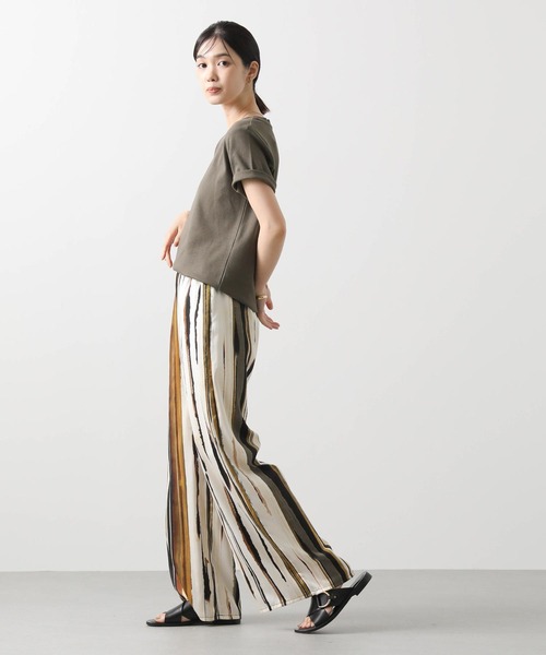 Gready Brilliant(グレディブリリアン)の「CICA配合クルーカットソー(Tシャツ/カットソー・レディース・チャコールグレー/オフホワイト/グレイッシュベージュ・FREE)」の13枚目の写真