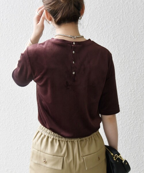 SHIPS any(シップス エニィ)の「SHIPS any:〈洗濯機可能〉ポリエステル ベロア ハーフスリーブ コンパクト TEE(Tシャツ/カットソー・レディース・ワイン/ブラック/キャメル・ONE SIZE)」の17枚目の写真