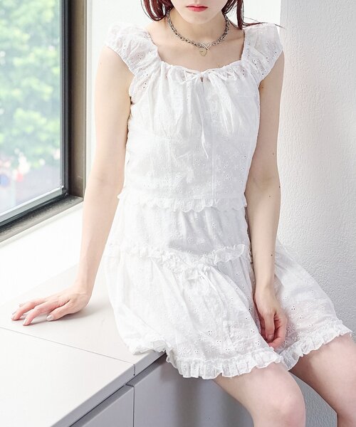 w closet(ダブルクローゼット)の「シフリーレースパフブラウス(シャツ/ブラウス・レディース・オフホワイト/ブルー/ブラウン・FREE)」の22枚目の写真