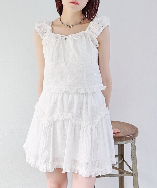 w closet(ダブルクローゼット)の「シフリーレースパフブラウス(シャツ/ブラウス・レディース・オフホワイト/ブルー/ブラウン・FREE)」の21枚目の写真
