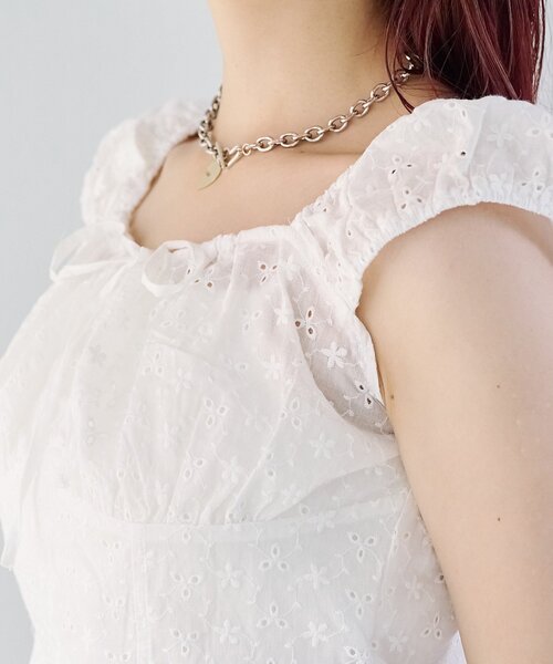 w closet(ダブルクローゼット)の「シフリーレースパフブラウス(シャツ/ブラウス・レディース・オフホワイト/ブルー/ブラウン・FREE)」の15枚目の写真