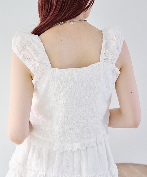 w closet(ダブルクローゼット)の「シフリーレースパフブラウス(シャツ/ブラウス・レディース・オフホワイト/ブルー/ブラウン・FREE)」の14枚目の写真