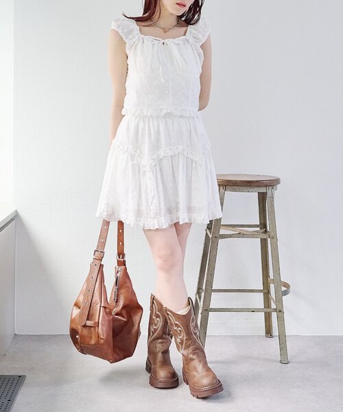 w closet(ダブルクローゼット)の「シフリーレースパフブラウス(シャツ/ブラウス・レディース・オフホワイト/ブルー/ブラウン・FREE)」の12枚目の写真