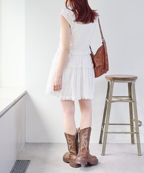 w closet(ダブルクローゼット)の「シフリーレースパフブラウス(シャツ/ブラウス・レディース・オフホワイト/ブルー/ブラウン・FREE)」の9枚目の写真