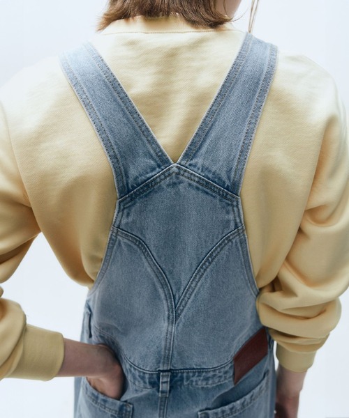 MARITHE + FRANCOIS GIRBAUD(マリテフランソワジルボー)の「W DENIM OVERALL SKIRT(サロペット/オーバーオール・レディース・オートミール/ブルー・フリー)」の6枚目の写真