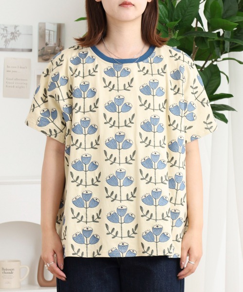 Emago(イマゴ)の「EMAGO 大柄花刺繍ドルマンT(Tシャツ/カットソー・レディース・ネイビー/ブラック/アイボリー・FREE)」の13枚目の写真