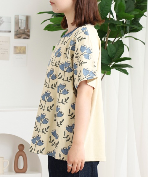 Emago(イマゴ)の「EMAGO 大柄花刺繍ドルマンT(Tシャツ/カットソー・レディース・ネイビー/ブラック/アイボリー・FREE)」の12枚目の写真