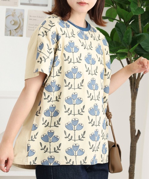 Emago(イマゴ)の「EMAGO 大柄花刺繍ドルマンT(Tシャツ/カットソー・レディース・ネイビー/ブラック/アイボリー・FREE)」の15枚目の写真