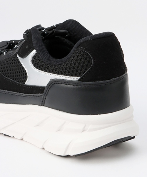 LOVETOXIC（ラブトキシック）の「【ラク軽】軽量ドローコードスニーカー（スニーカー・キッズ・ブラック/ホワイト・23-23.5cm/24-24.5cm/22-22.5）」の11枚目の写真