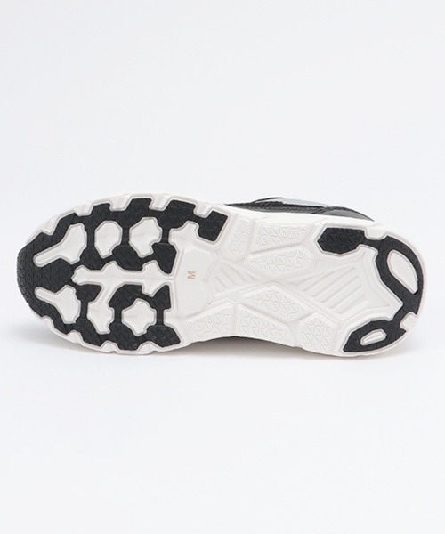 LOVETOXIC（ラブトキシック）の「【ラク軽】軽量ドローコードスニーカー（スニーカー・キッズ・ブラック/ホワイト・23-23.5cm/24-24.5cm/22-22.5）」の12枚目の写真