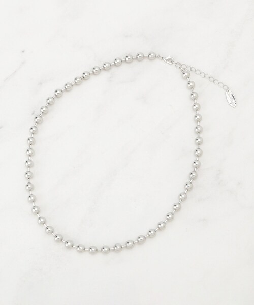 SHOO・LA・RUE（シューラルー）の「ボールチェーンネックレス（ネックレス・レディース・ゴールド/ブラック/シルバー・00）」の5枚目の写真