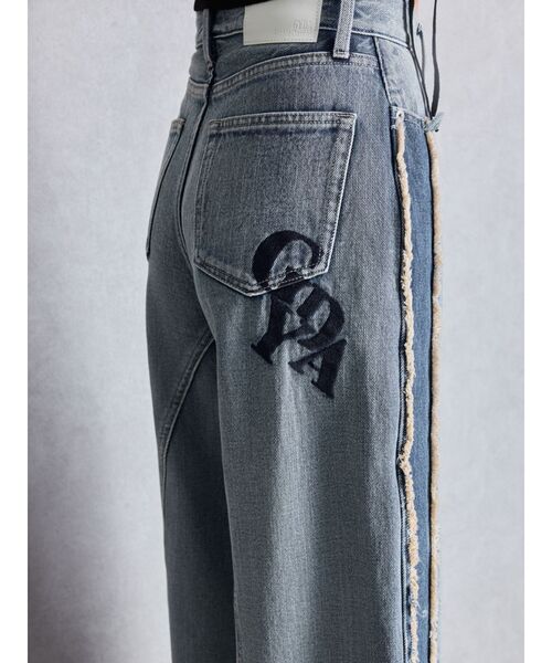 GYDA(ジェイダ)の「ハイウエストside slit GYDAワイドデニムパンツ(デニムパンツ・レディース・ブルー/ライトブルー・SMALL/MEDIUM)」の1枚目の写真