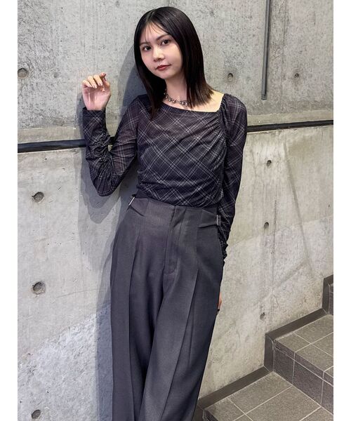 MURUA（ムルーア）の「【セットアップ対応】サイドベルトパンツ（スラックス・レディース・グレー/ボルドー/ブラウン・1/2）」の16枚目の写真