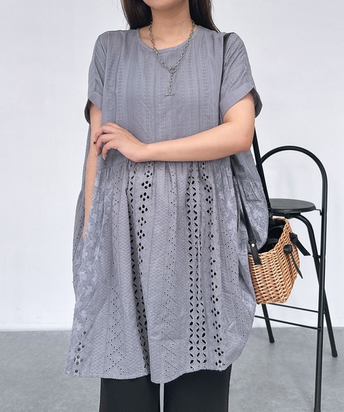 その他 AaKkIiii セール】○シフリー刺繍まぜまぜV字切り替えチュニック