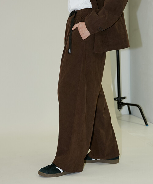 UMBRO（アンブロ）の「CORDUROY EASY PANTS/コーデュロイイージーパンツ/UMBRO別注(限定展開)（その他パンツ・メンズ・ブラック/ブラウン・MEDIUM/LARGE）」の4枚目の写真