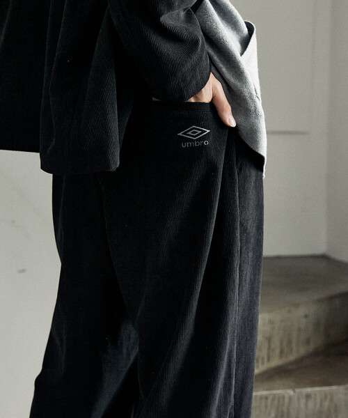 UMBRO（アンブロ）の「CORDUROY EASY PANTS/コーデュロイイージーパンツ/UMBRO別注(限定展開)（その他パンツ・メンズ・ブラック/ブラウン・MEDIUM/LARGE）」の12枚目の写真