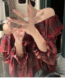 SHEENA（シーナ）の「チェックオフショルダーシフォントップス（Tシャツ/カットソー）」