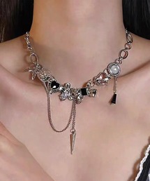 ADDITION STORE（アディションストア）の「アシメントリー　マルチペンダントヘッド　ネックレス / Asymmetrical multi-pendant head necklace（ネックレス・キッズ）」